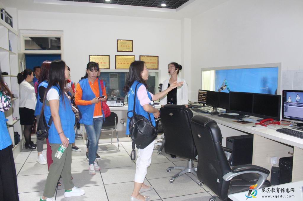 调整大小 实验二小3.JPG